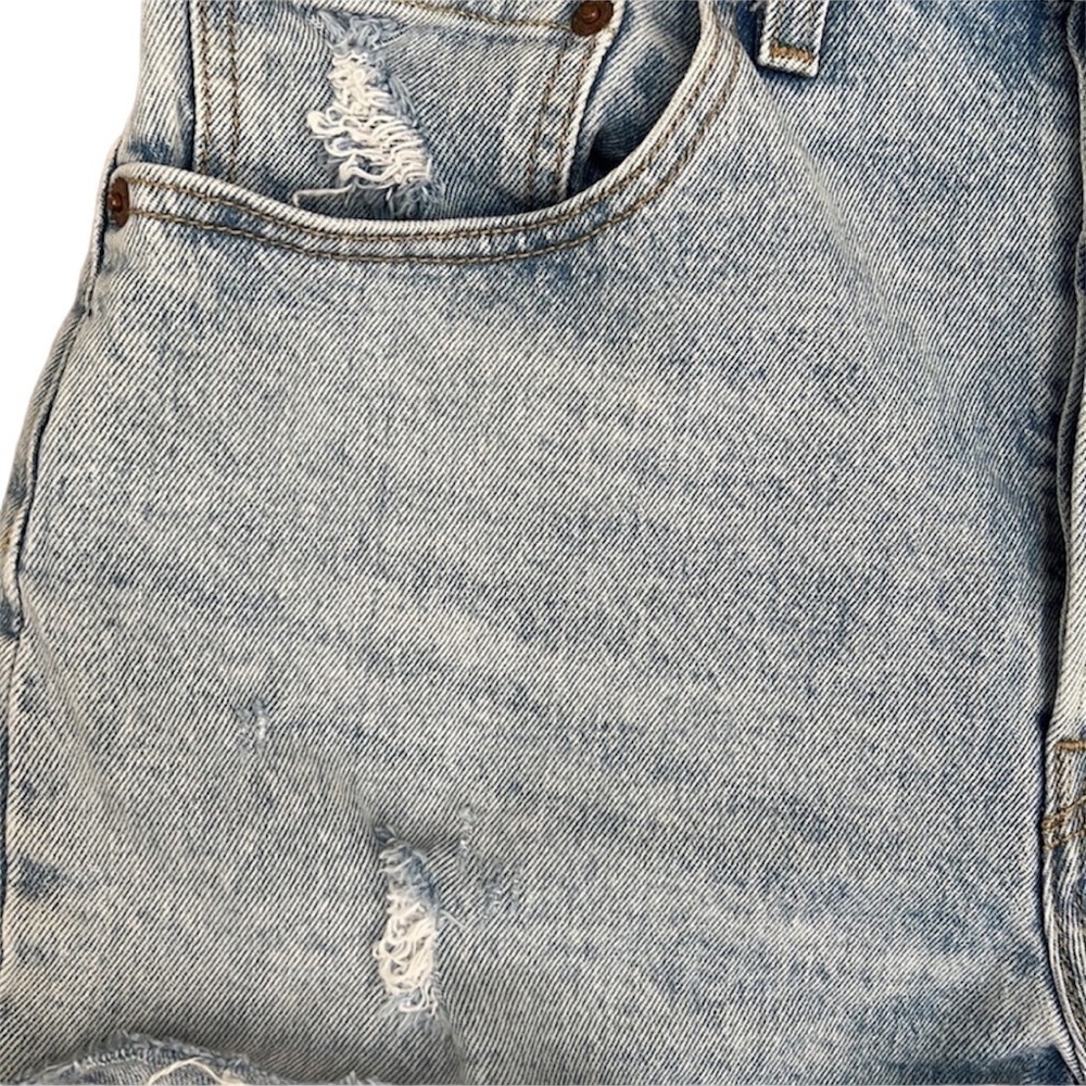 Levi’s 501 High Rise Cut Off Denim Shorts Light Wash Size 30 - Picture 2 of 14